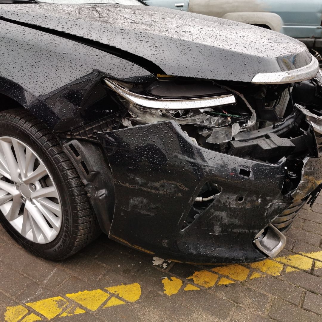 crushed car front end